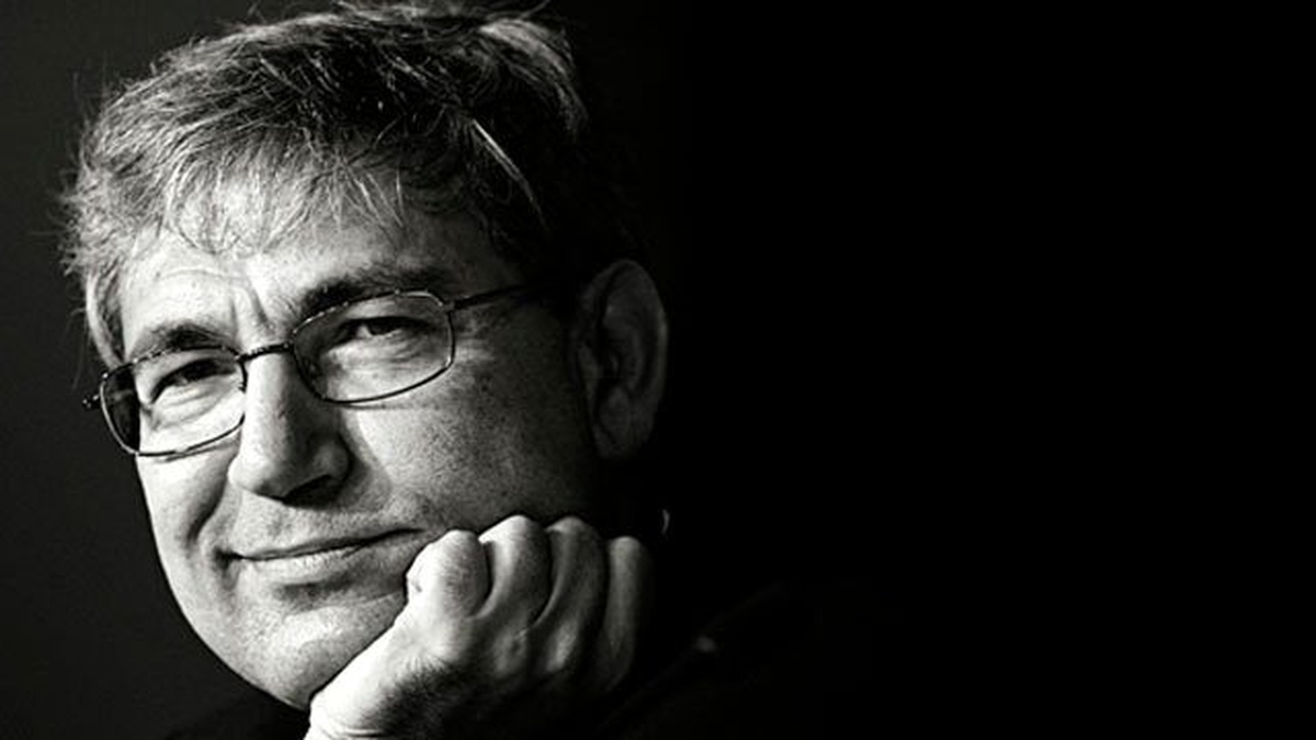 Orhan Pamuk\'un İkiyüzlülüğü