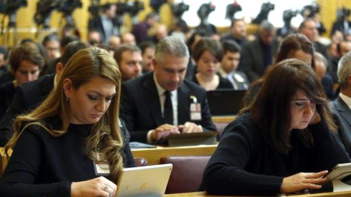 Parlamento Muhabirlerinden Özgecan Aslan Protestosu