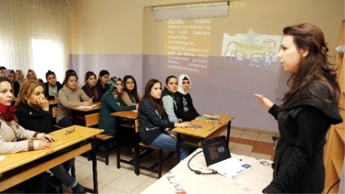 Şahinbeyli Kursiyerlere Hijyen Eğitimi