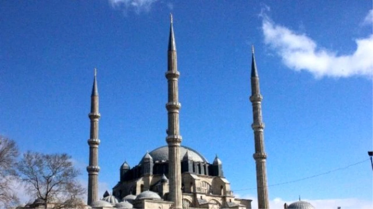 Selimiye Cami\'nin Yeni Jeneratör Sistemi Kuruluyor