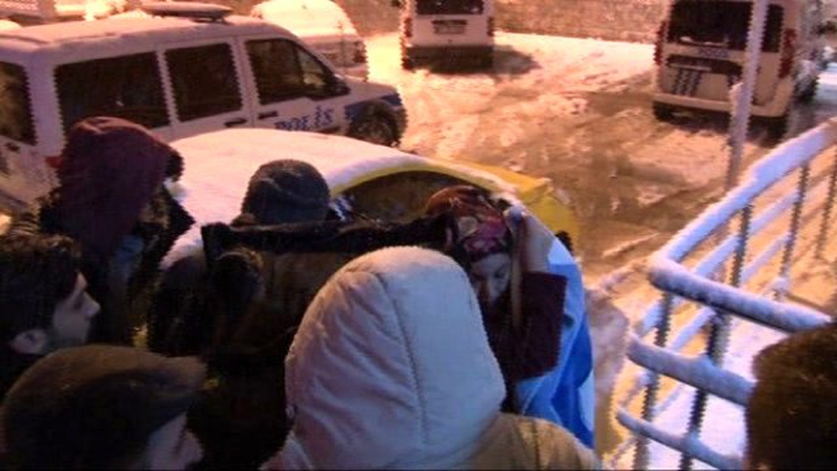 Sevgilisini Dövdü, Faciayı Polise Gelen E-mail Önledi