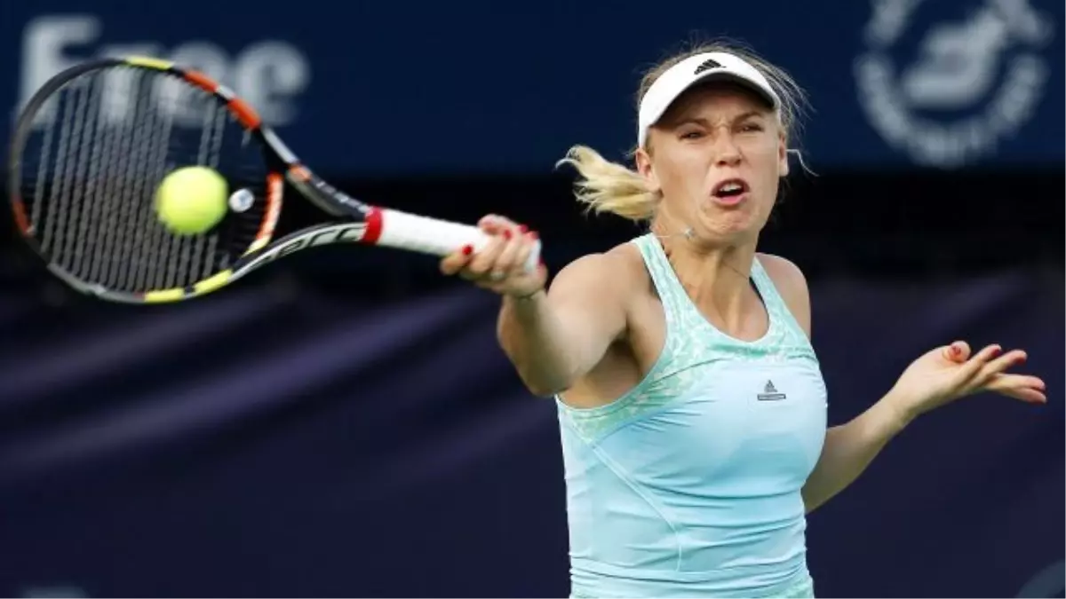 Wozniacki Hastalığına Rağmen Kazandı