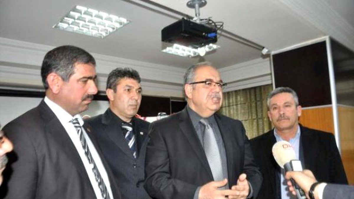 Adıyaman Belediye Başkanı ve Muhtarlardan Özgecan Cinayeti Tepkisi