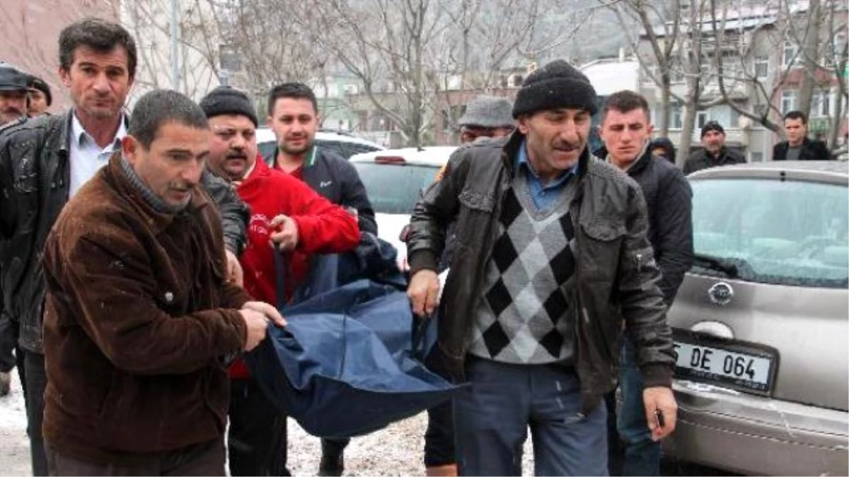 Amasya\'da Kimsesiz Ekrem Bülbül Donarak Öldü