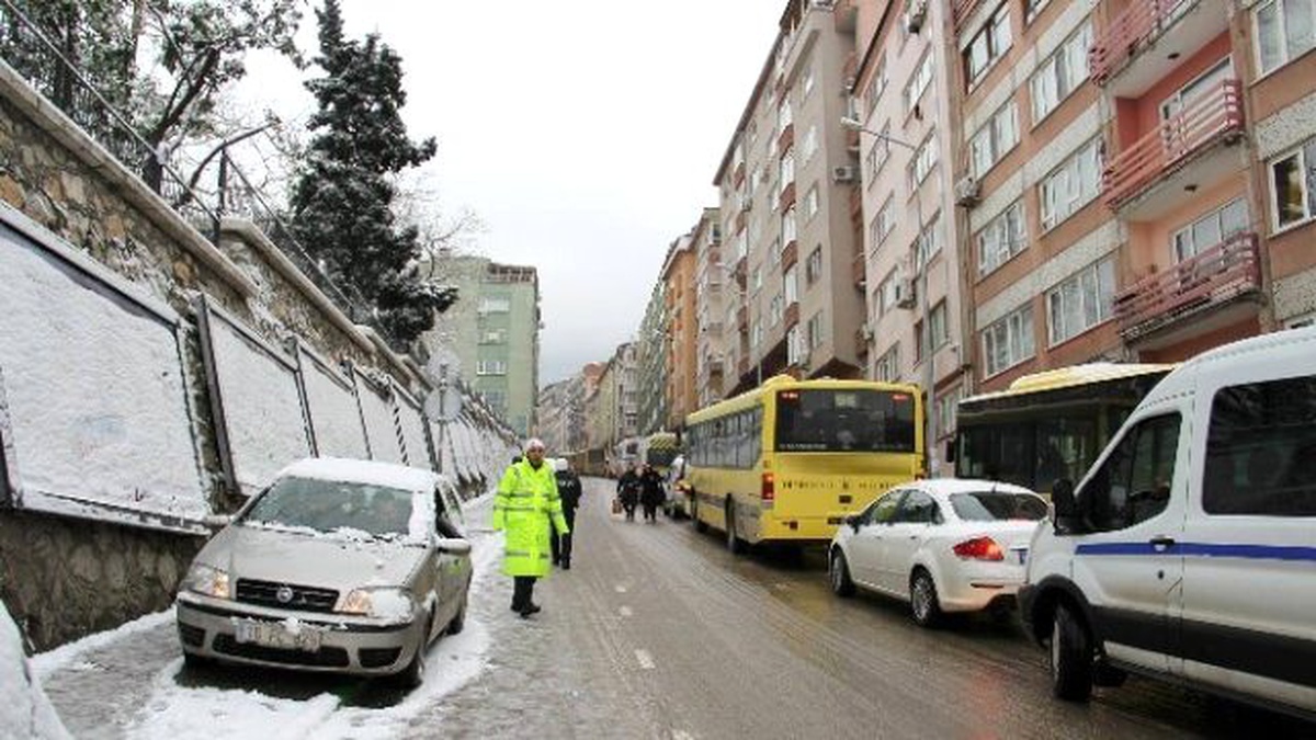 Belediye Otobüsü Kaydı, Trafik Kilitlendi