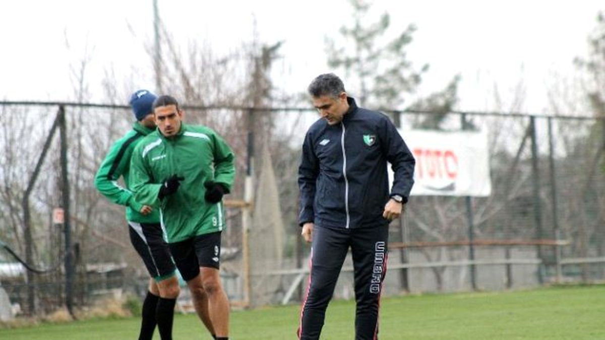 Denizlispor\'da Hedef Deplasmanda İlk Galibiyeti Almak