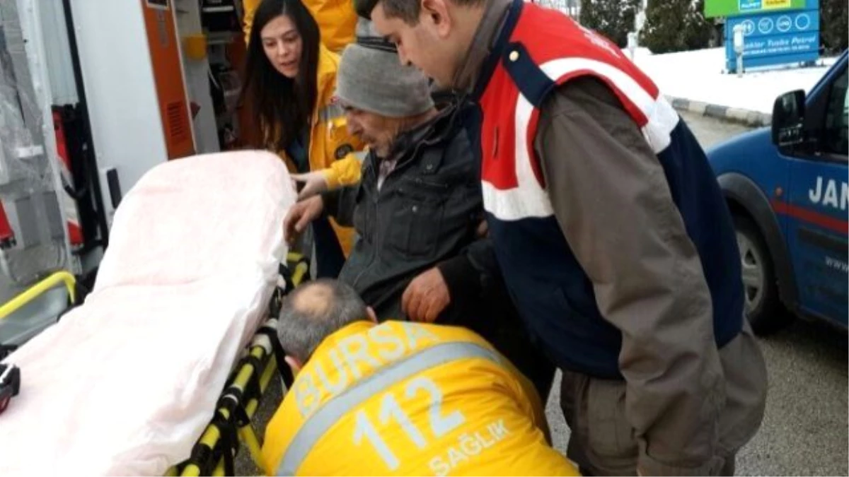 Donmak Üzere Bulunan Çobanın İmdadına Jandarma Yetişti