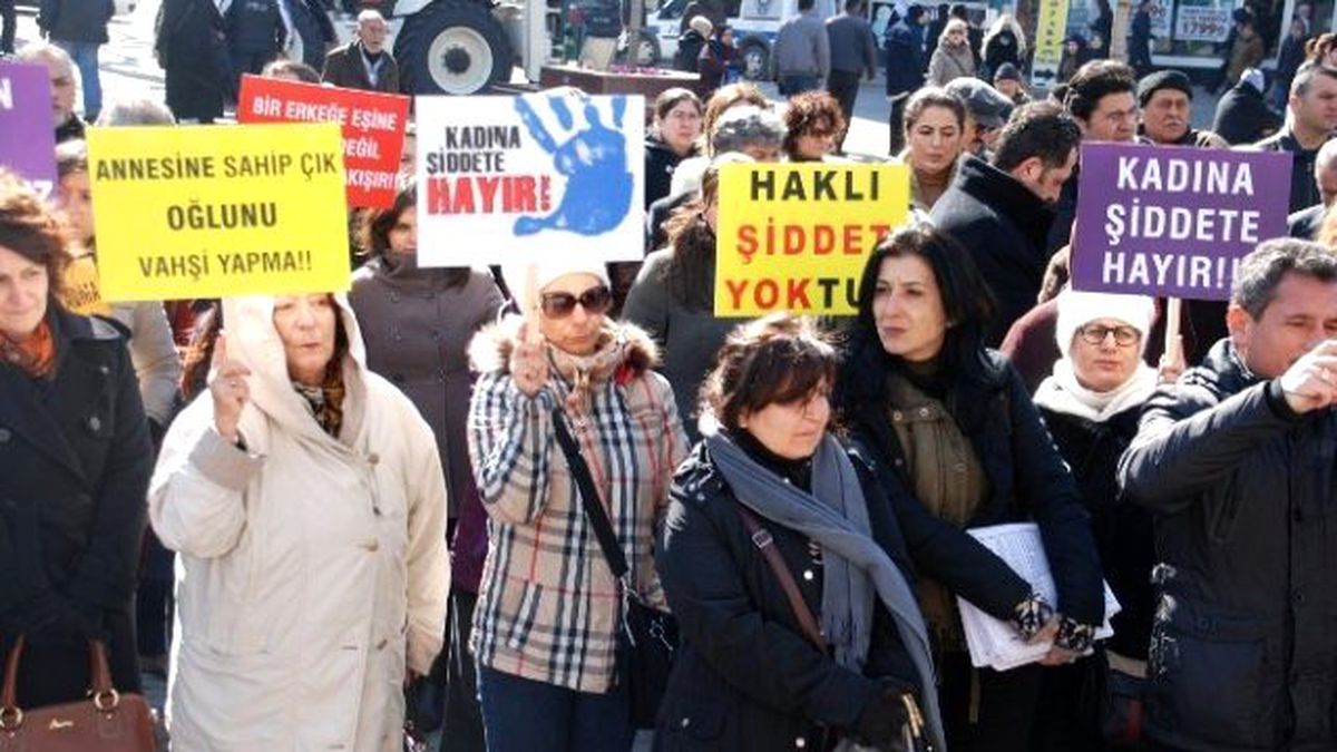 Edremitlilerden Özgecan Cinayetine Tepki