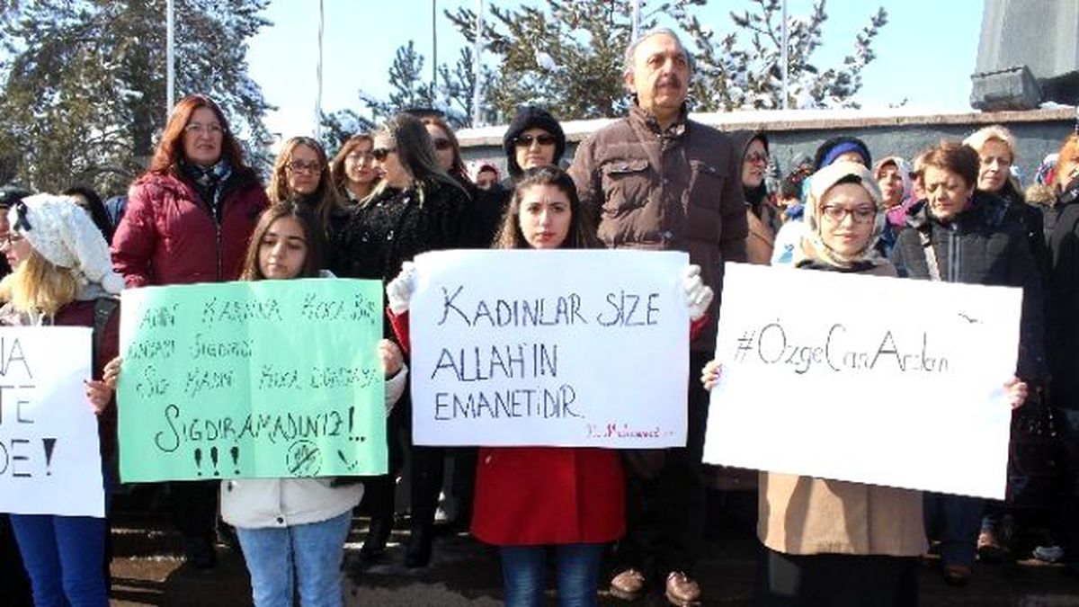 Erzurum Kadın Platformundan Özgecan Eylemi