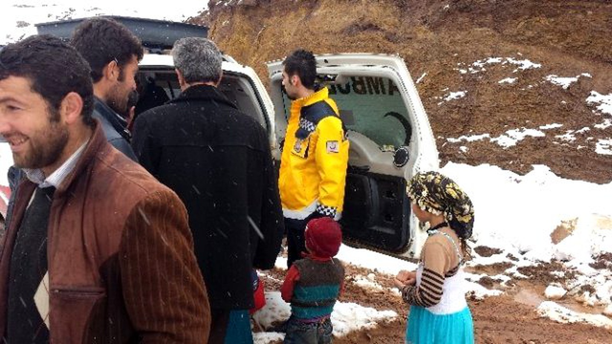 İkiz Bebeklerin İmdadına Ambulans Yetişti