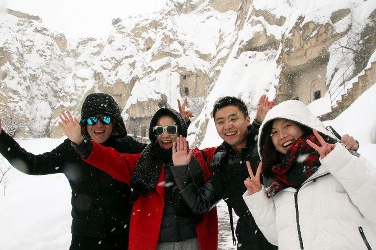 Karın Keyfini Turistler Çıkartıyor