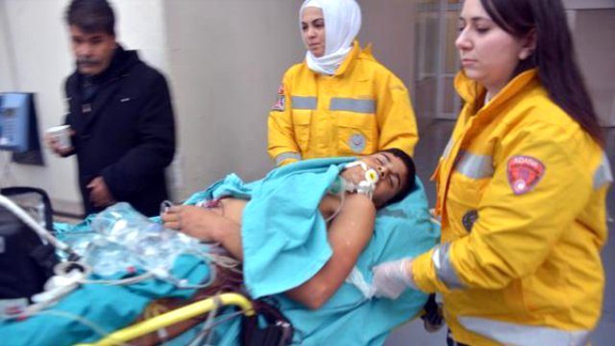 Kuzeni Tarafından Bıçaklanan Genç Yaşam Mücadelesini Kaybetti