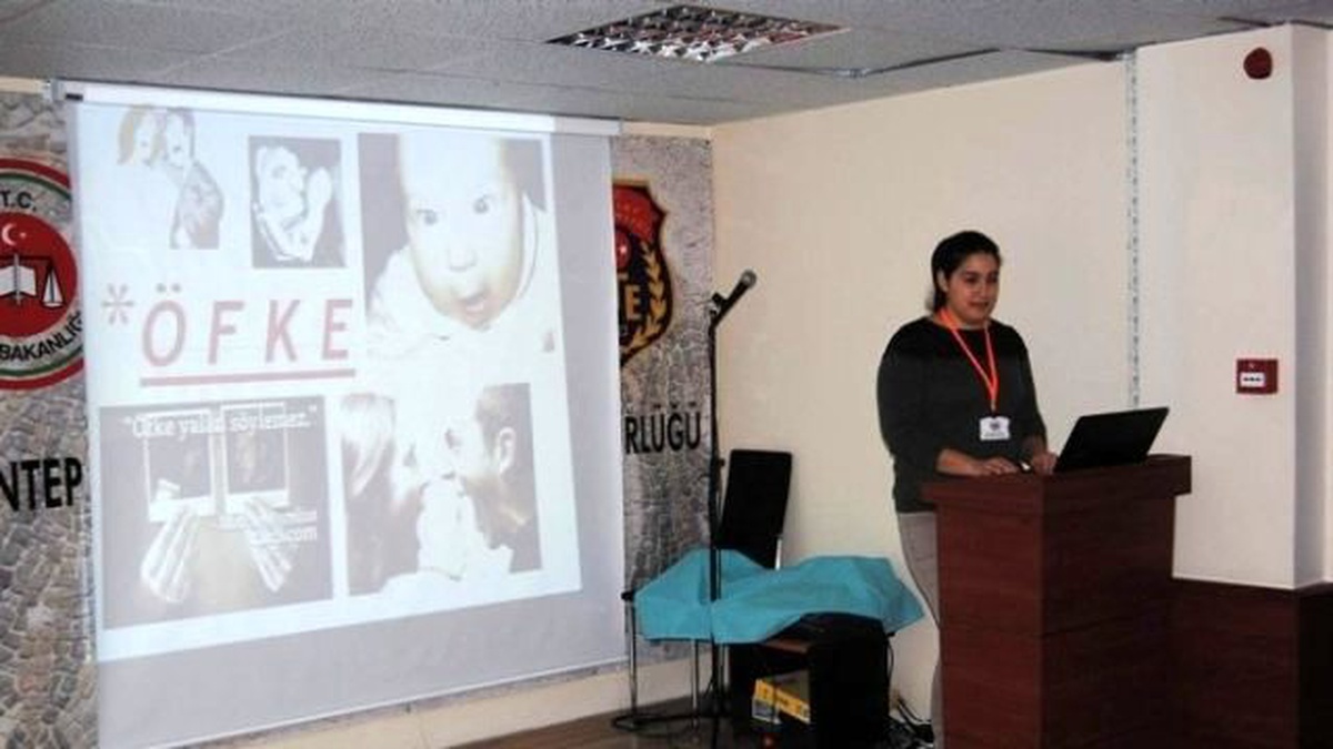 Mahkumlara, Kadına Şiddet Semineri Verildi