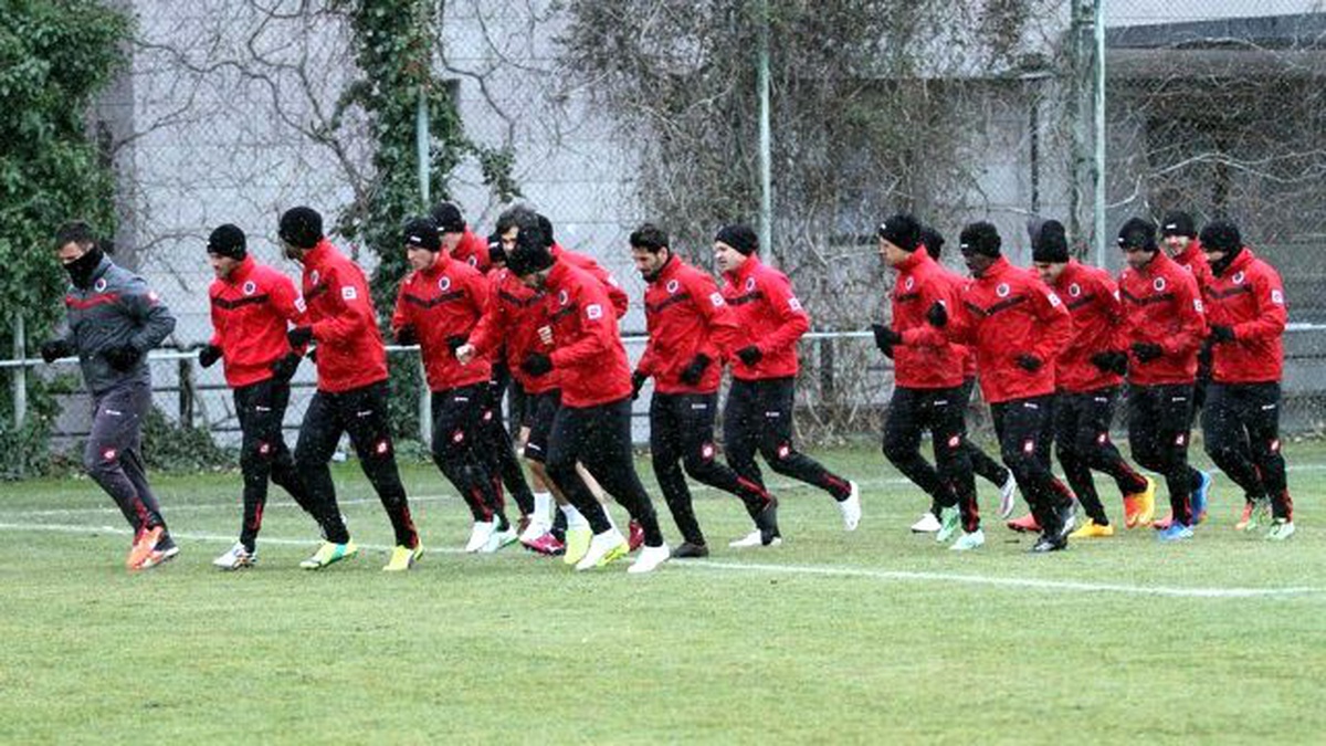 Mesut Bakkal Gençlerbirliği ile İlk Antrenmanına Çıktı