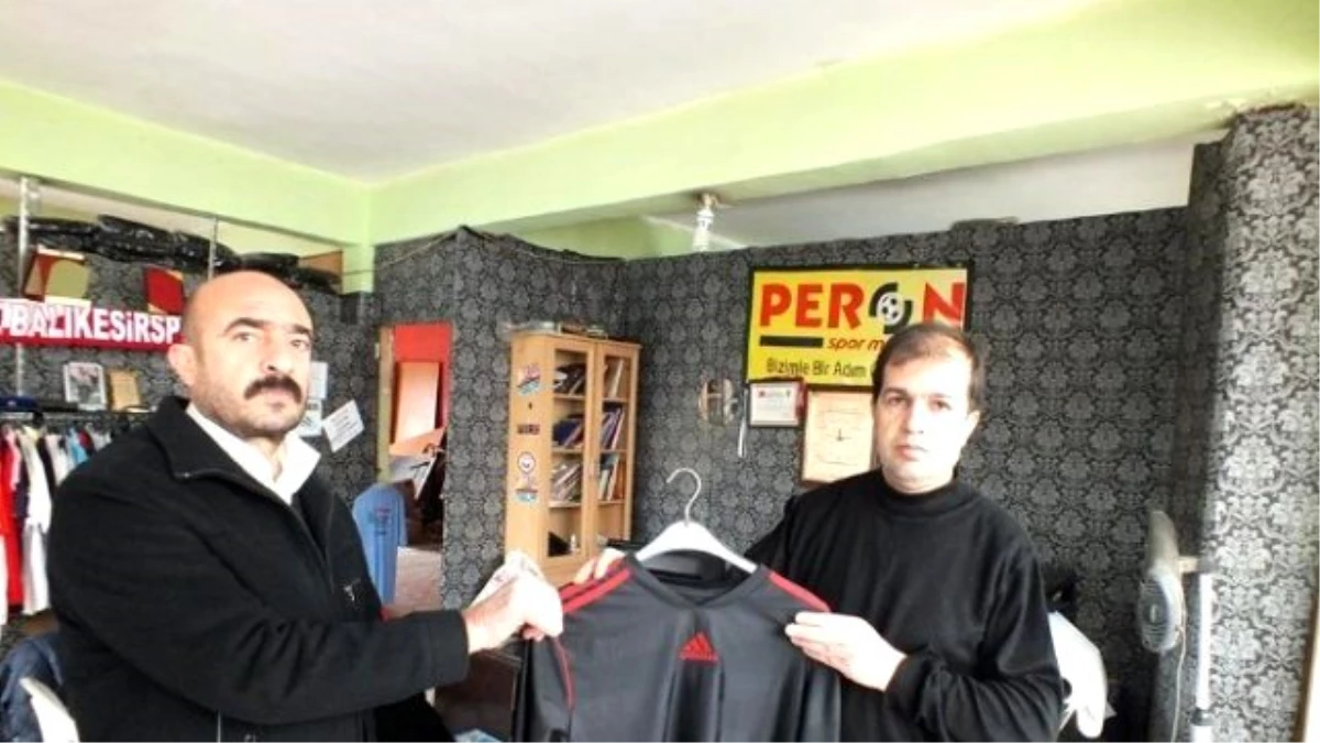 Peron Spor Mağazasından Petrolspor\'a Destek