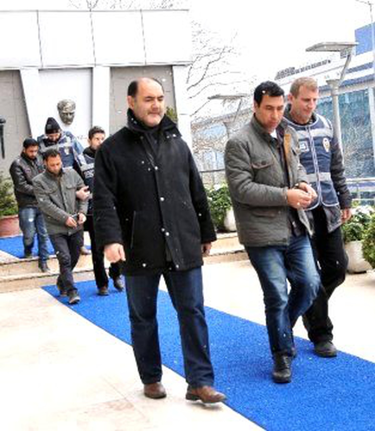 Sahte Savcıların Tuzağına Düşen Adamı Dolandırılmaktan Taksi Şoförü Kurtardı