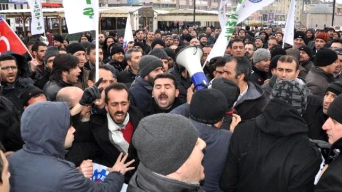 Sivas\'ta, Demir-Çelik İşçilerine Polis Müdahalesi