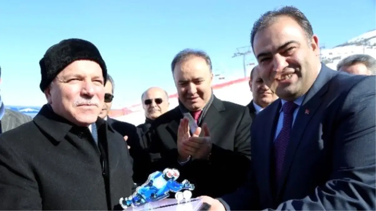 Türkiye Kızak Şampiyonası Erzurum\'da Yapıldı