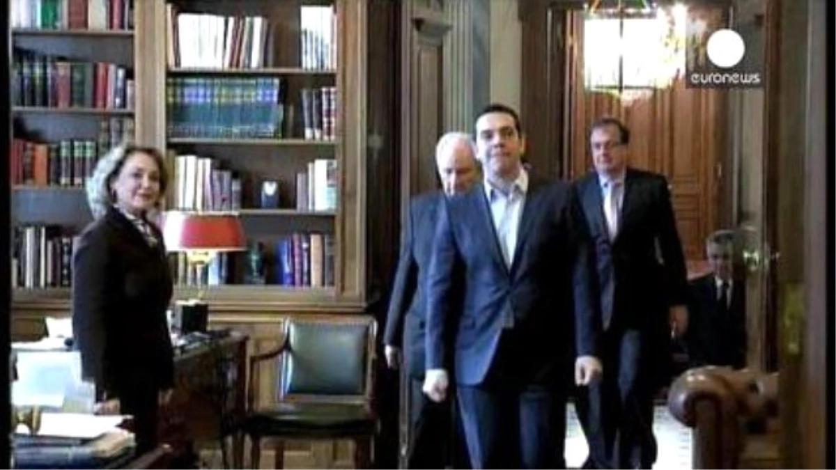 Yunanistan Kredi Anlaşmasını 6 Ay Uzatmayı Önerecek