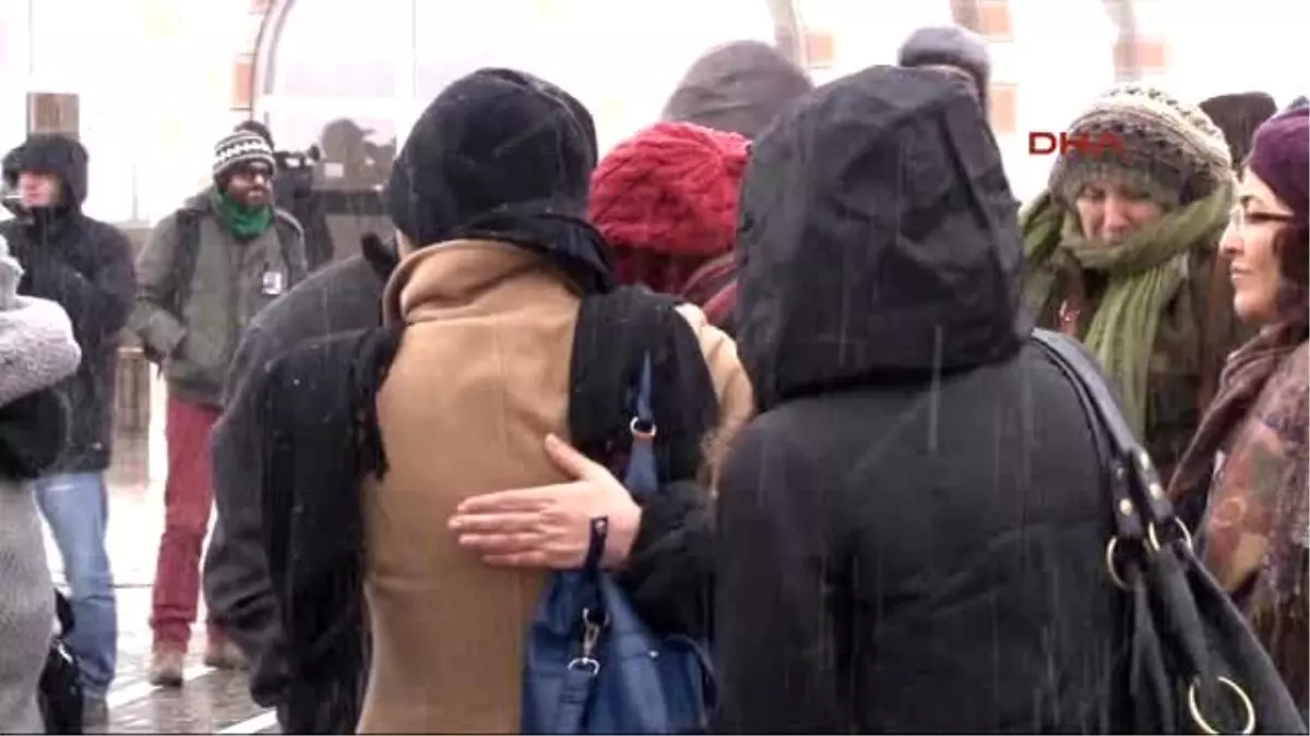 2gazeteci Nuh Köklü, Kartopuyla Uğurlandı