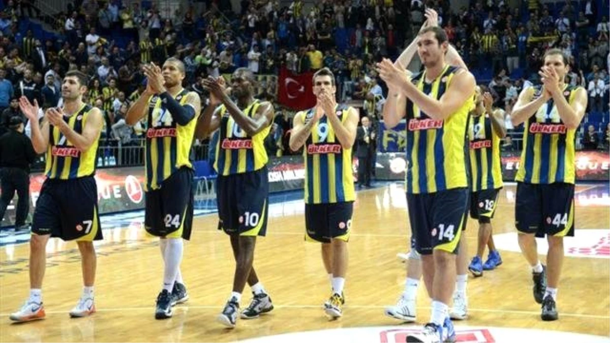 Fenerbahçe Ülker Türkiye Kupasında Yarı Finalde