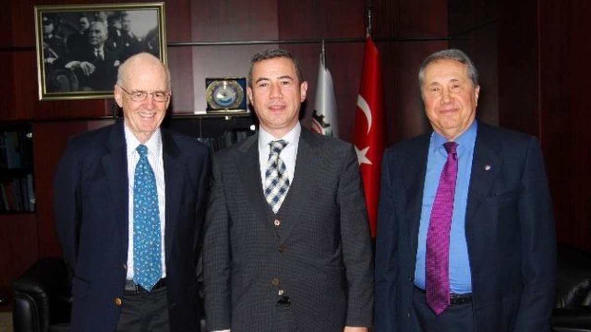 Boston Universitesi Başkanından Gto\'ya Ziyaret