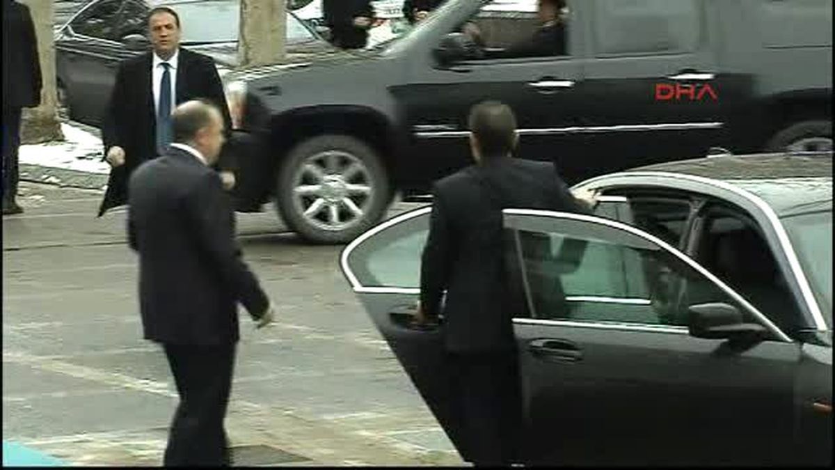 Davutoğlu, Neçirvan Barzani ile Görüştü