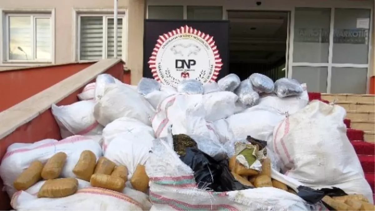 Diyarbakır\'da 501 Kilogram Esrar Maddesi Ele Geçirildi