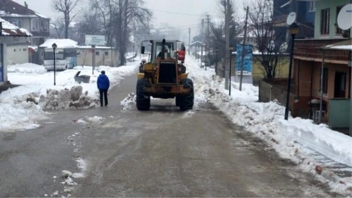 Düzce\'de 144 Köy Yolu Ulaşıma Kapalı