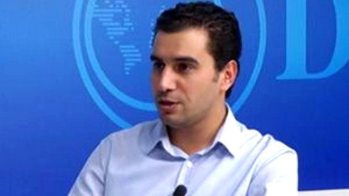 Fed Etkisiyle Düşen Dolar Faiz İndirim Beklentisiyle Toparlandı