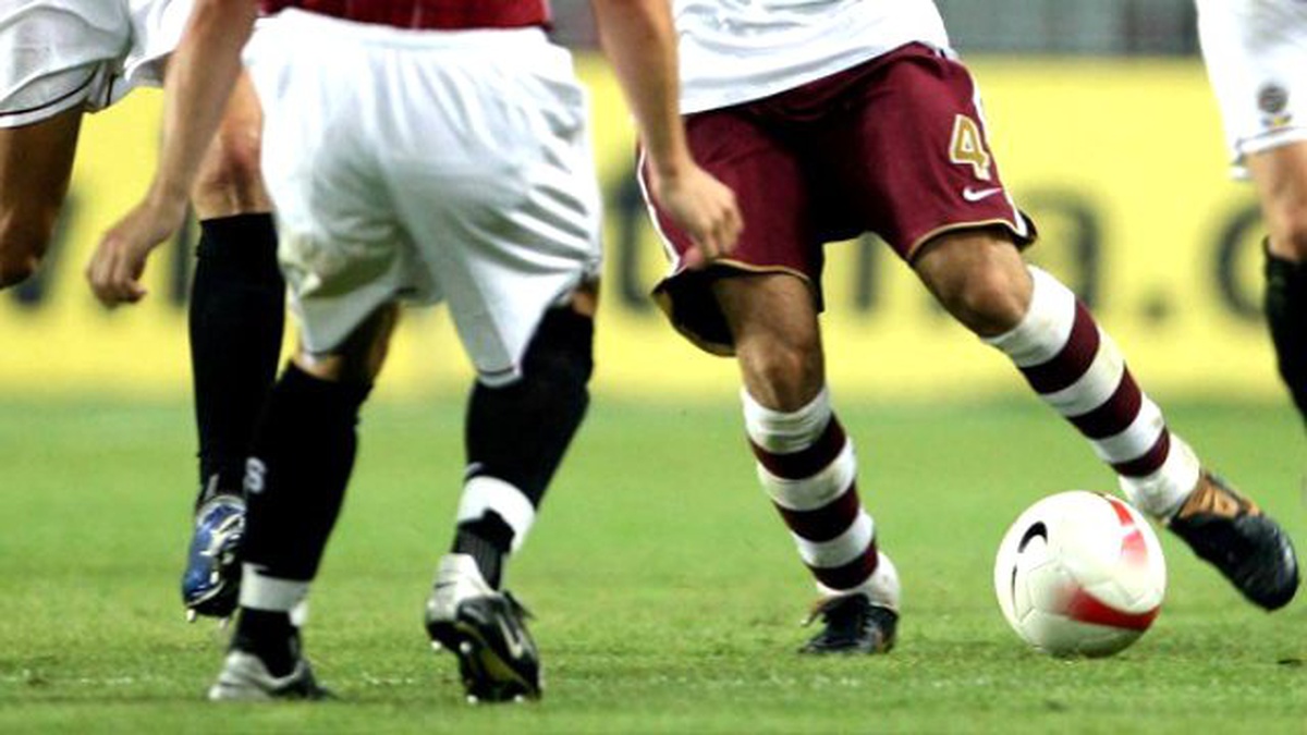 Futbolcular Maça, Cinsel Gücü Artırıcı Kokteyl İçerek Çıkacak