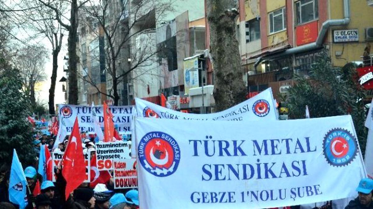 İşçiler Kıdem Tazminatı İçin Yürüdü