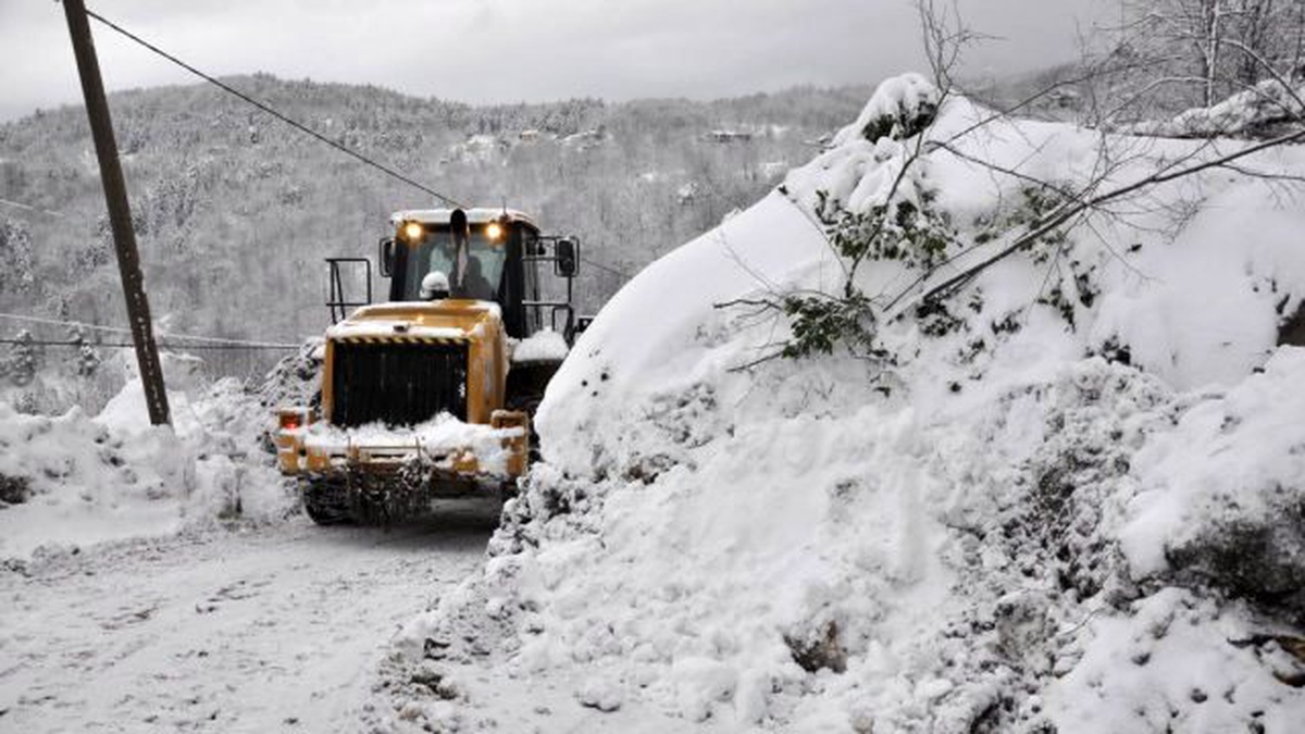 Kayseri\'de 138 Mahalle Yolu Kapandı