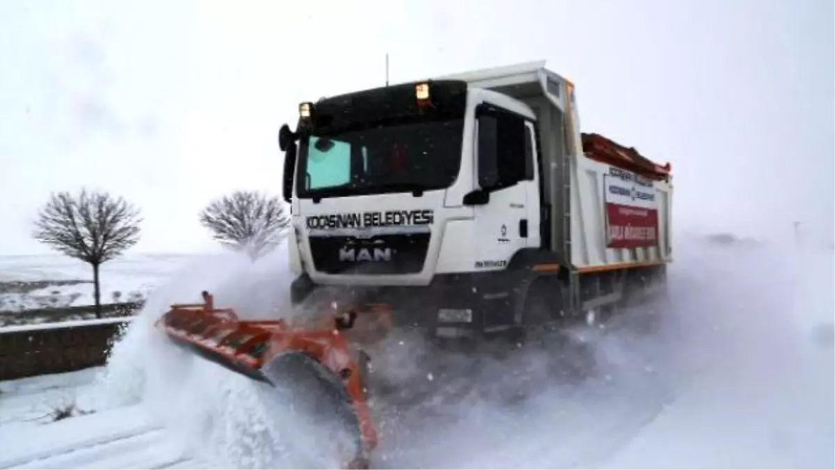 Kayseri\'de Kent Merkezinde Kar Kalınlığı 40 Santim