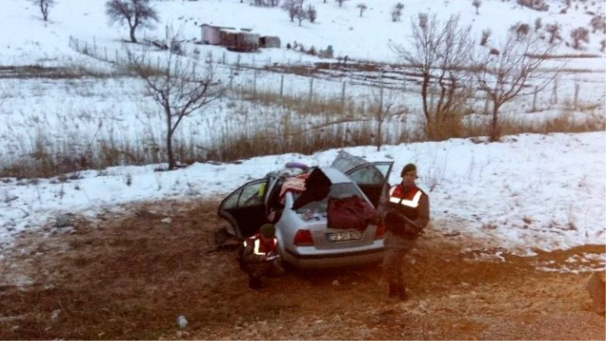 Konya\'da Otomobil ile Kamyon Çarpıştı: 5 Yaralı