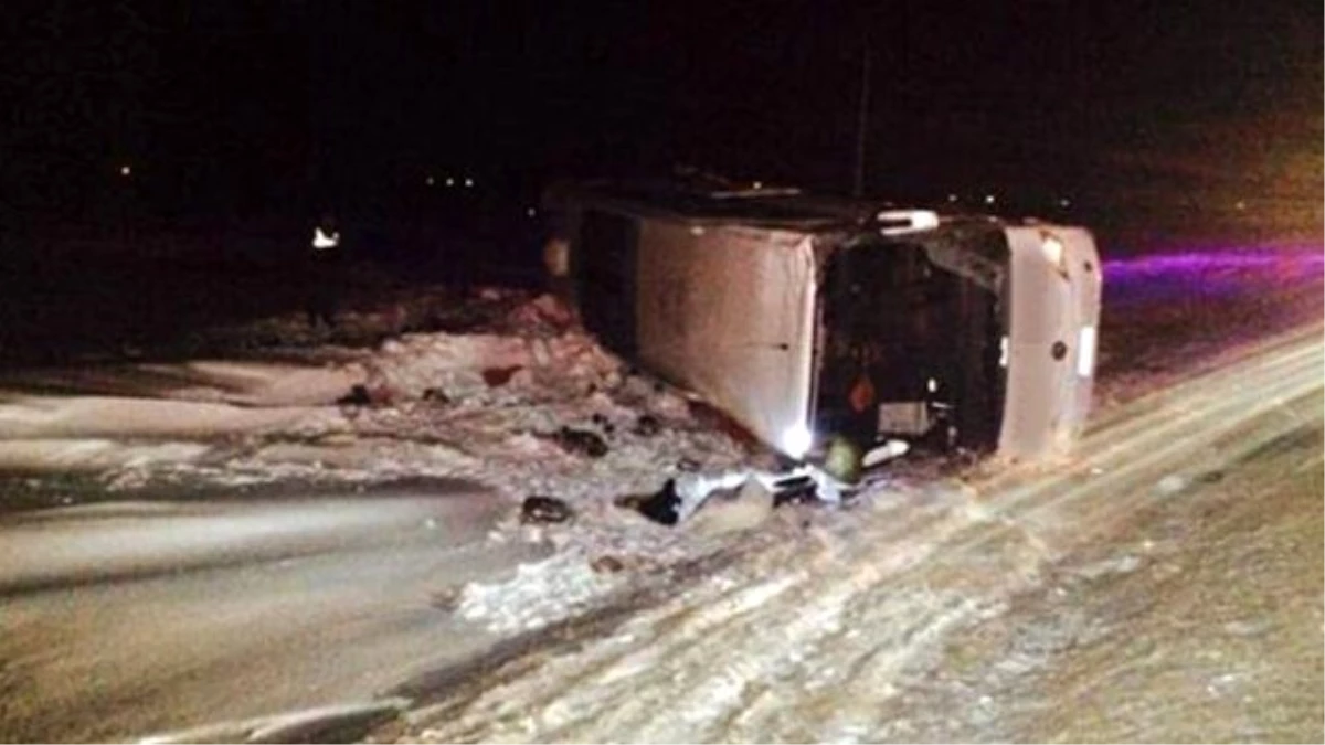 Konya\'da Yolcu Otobüsü Devrildi: 1 Ölü