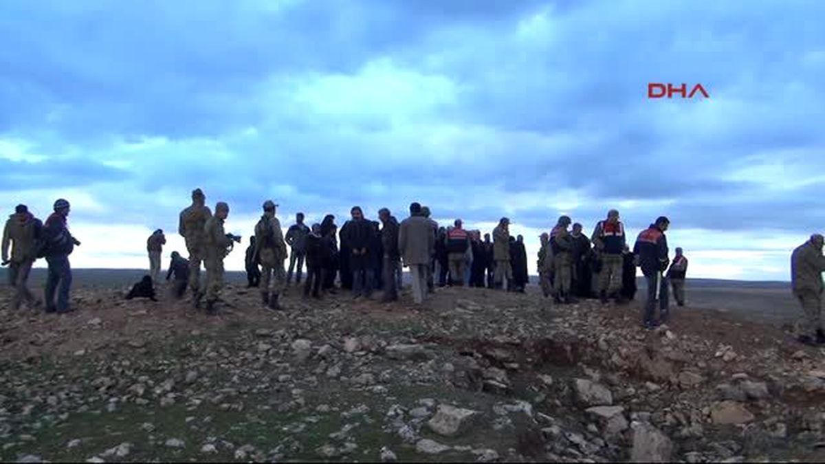 Şanlıurfa?da Arazide 2 Ceset Bulundu