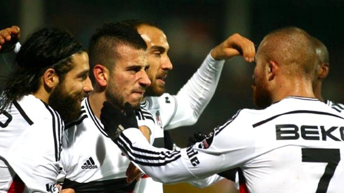 Beşiktaş 41\'inci, Fener İlk 100\'de Bile Yok!