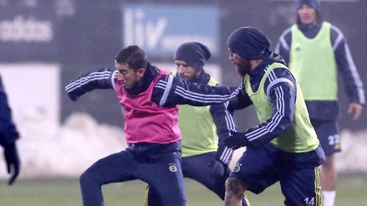 Fenerbahçe, Akhisar Belediyespor Maçı Hazırlıklarını Sürdürdü