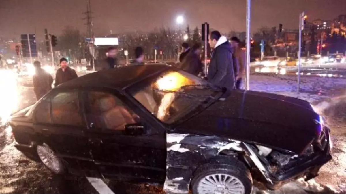 Alkollü Sürücü Zincirleme Kazaya Neden Oldu: 6 Yaralı