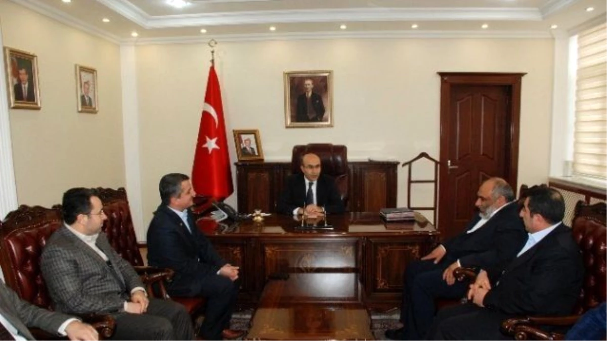 İhh Genel Başkanı Bülent Yıldırım\'dan Vali Mahmut Demirtaş\'a Ziyaret