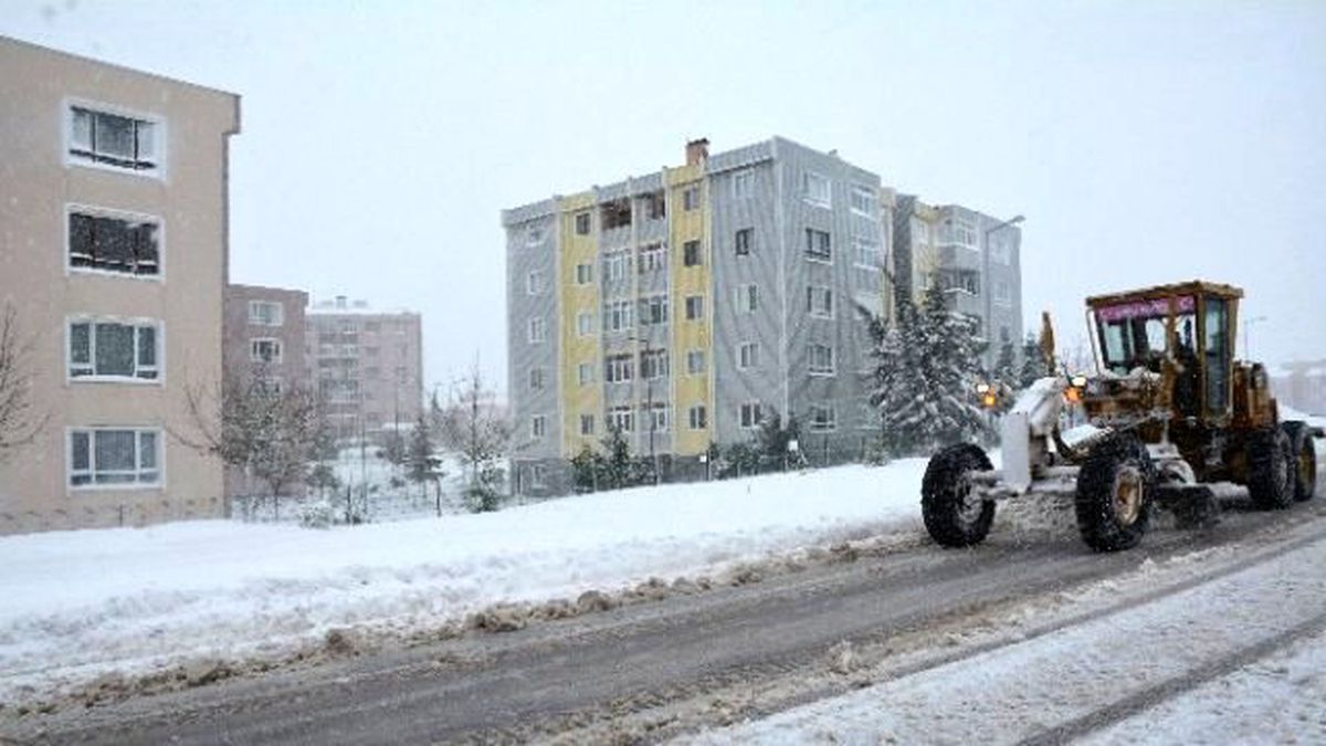 Körfez\'de Kar Çalışmaları Devam Ediyor