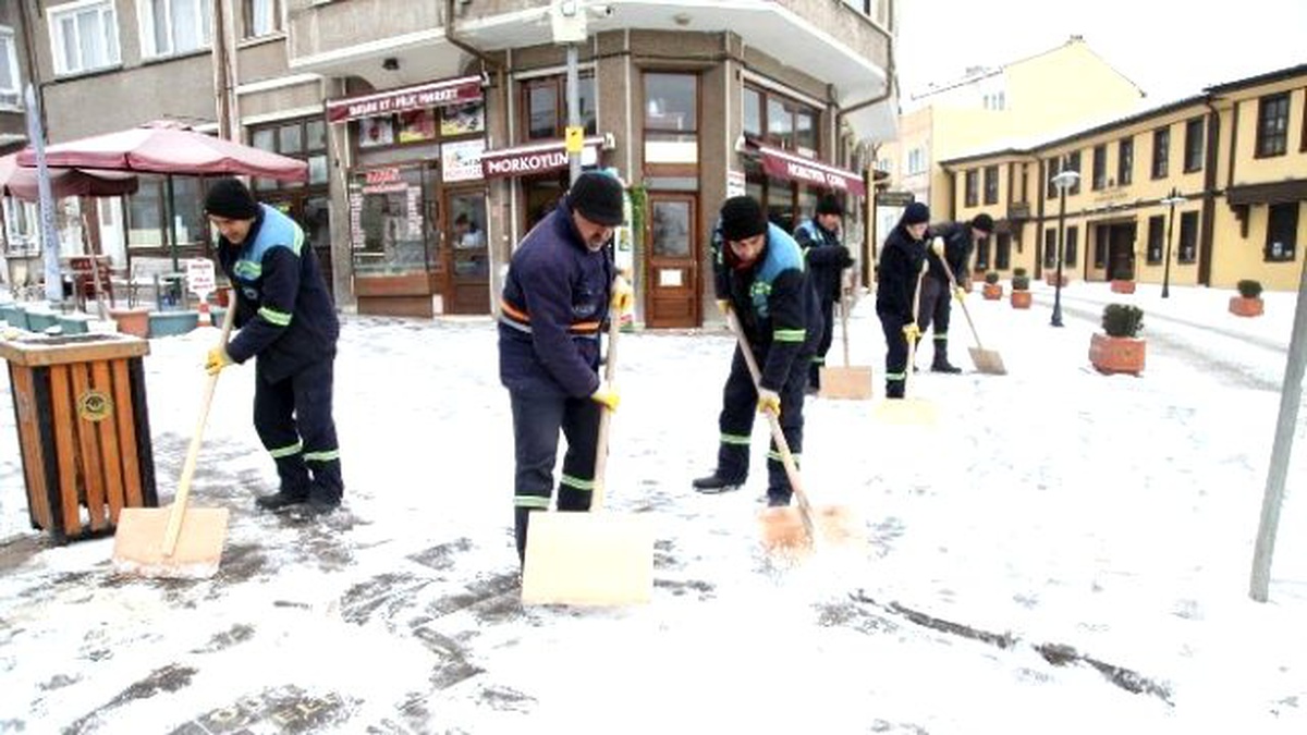 Odunpazarı\'nda Kara Kışa Hızlı Müdahale