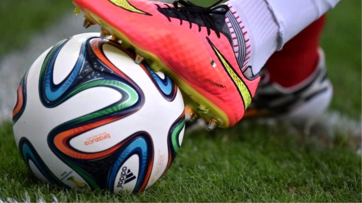 Puma, Adidas ve Nike\'ın Sponsor Olduğu Futbolculardan 11 Kuruldu