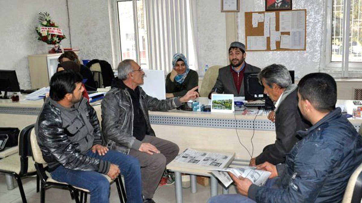 Yılmaz: Kimsesizlerin Kimi Olmaya Çalışıyoruz