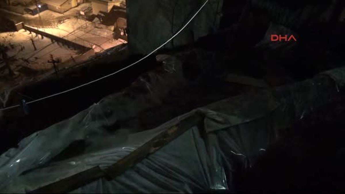 Zonguldak\'ta Heyelan Nedeniyle 4 Katlı Bina Tahliye Edildi