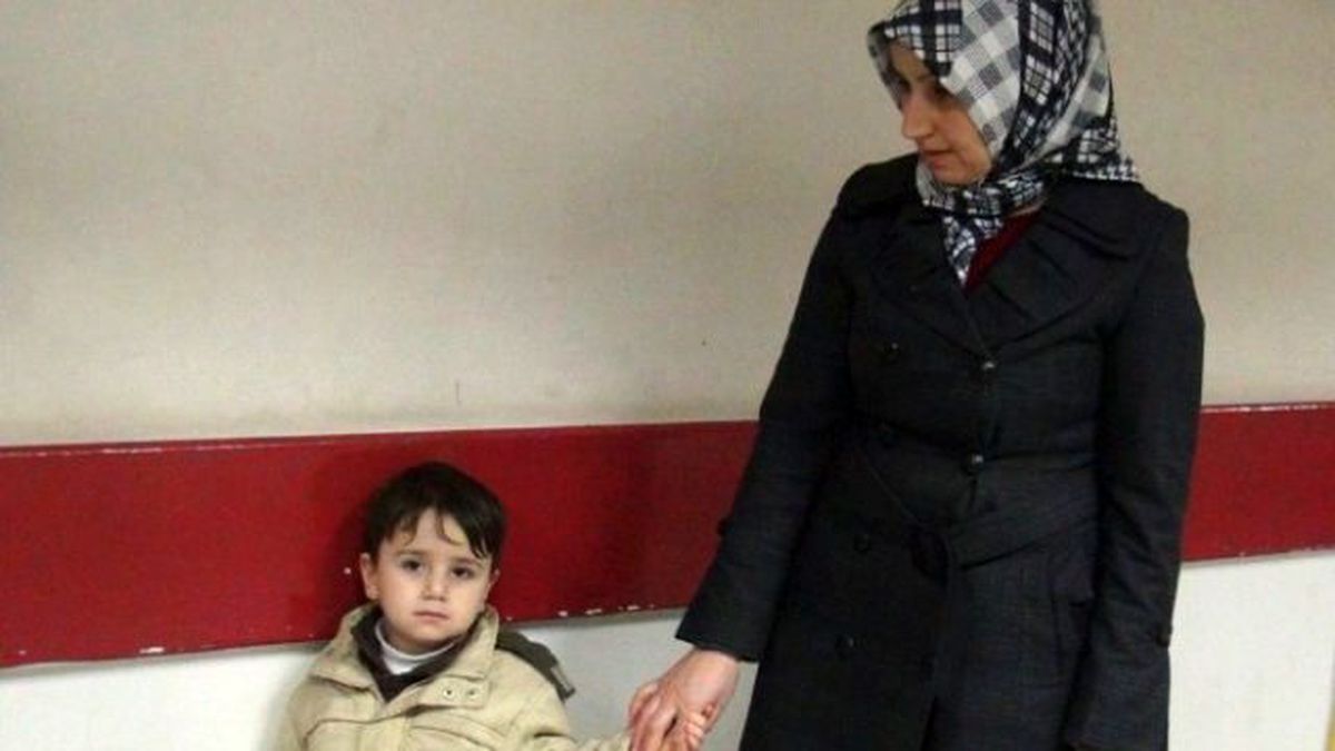 3.5 Yaşındaki Çocuk Madeni Para Yuttu