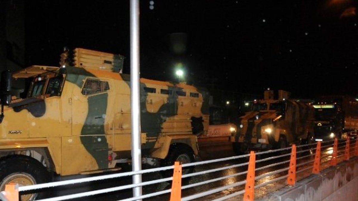 Askeri Malzeme Sevkiyatı Yapan Uzun Araçlar Güvenlik Önlemi