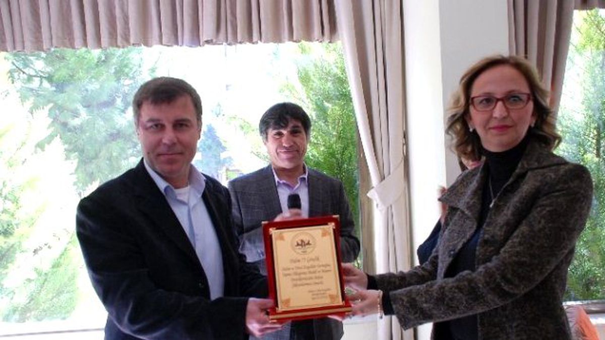 Didim\'de Binbir Sevgi Gönüllüleri Engelliyi Sevindirdi