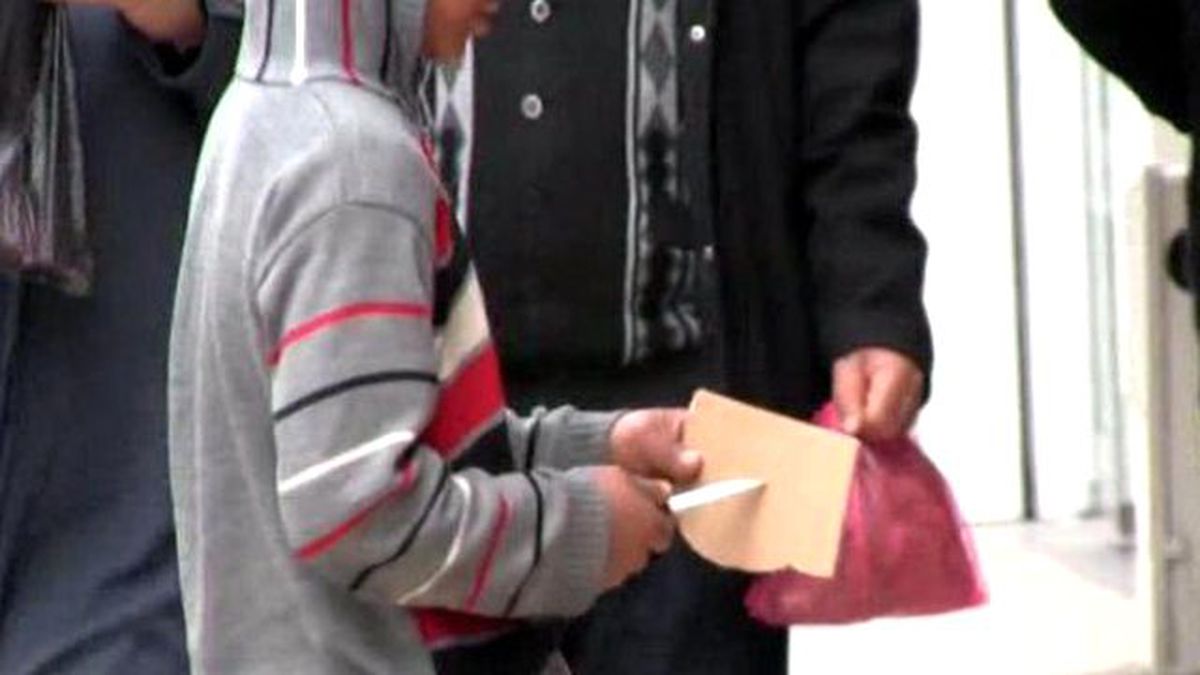 Dilenen Çocukların Bıçaklı Oyunu Korkuttu